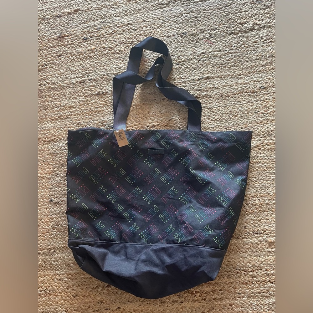 NWT! Pink brand tote!